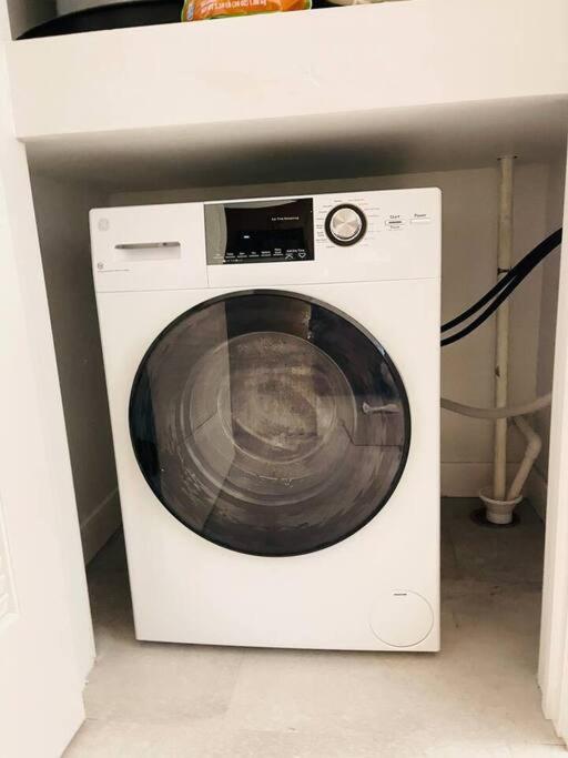 Appartement Hartford Downtown: 2Mins Walk To Xl Center Extérieur photo